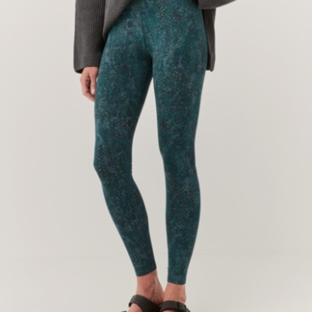 Pact Organic Cotton Green Print Leggings